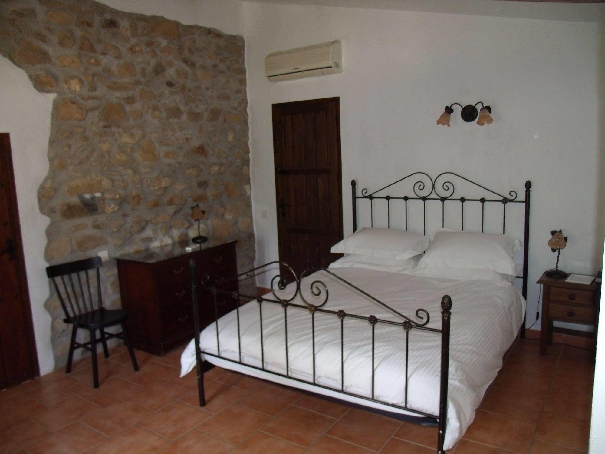 La Finca Blanca Alora Luaran gambar
